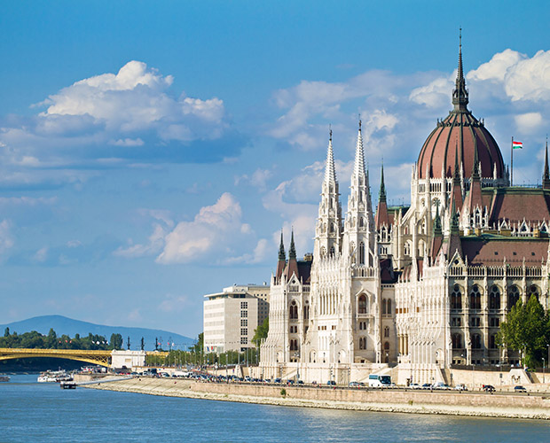 BUDAPEŞTE