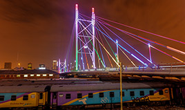 Johannesburg Elinizin Altında
